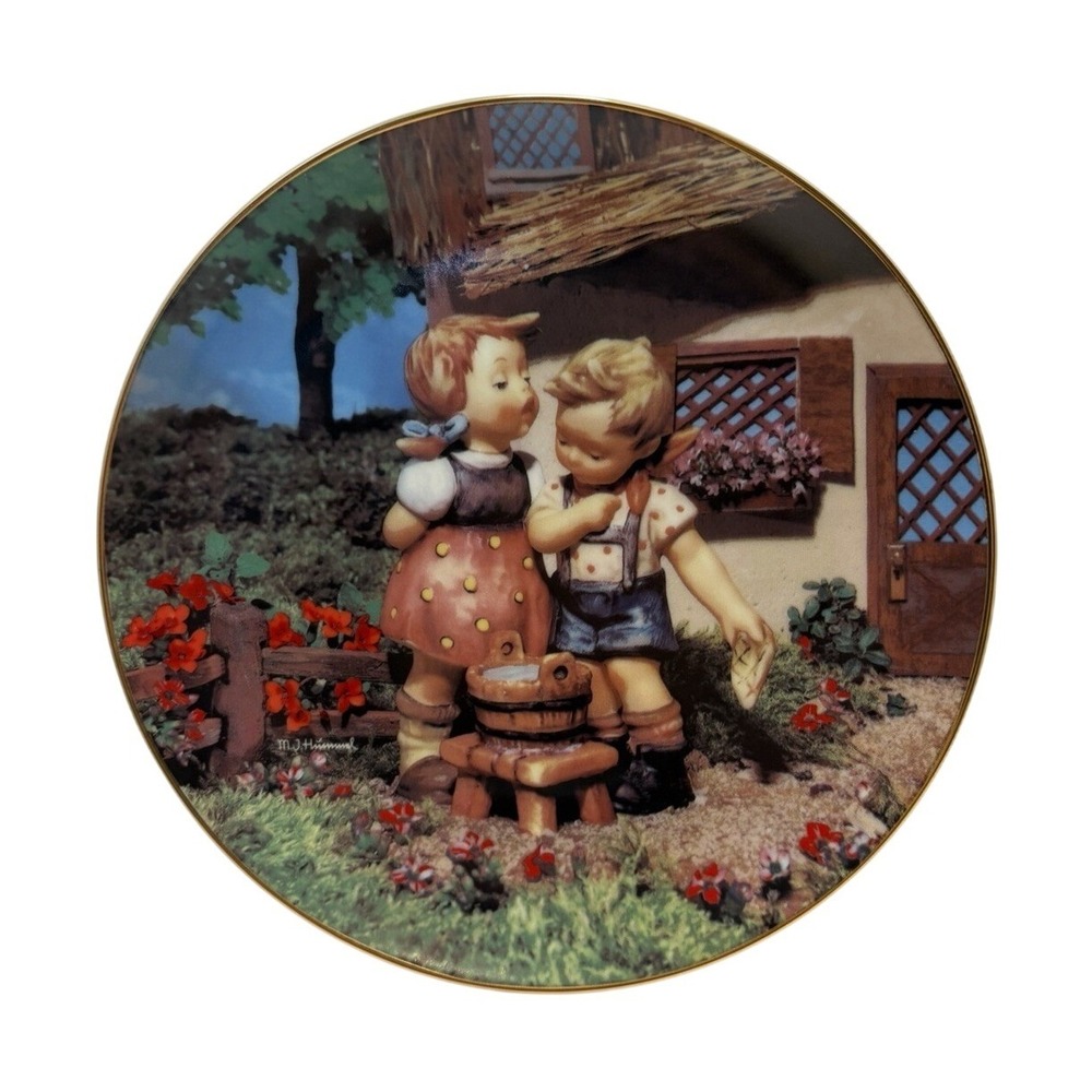 Danbury Mint M J Hummel Little Companions SQUEAKY CLEAN Limited Edition Plate